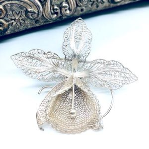 Antique vintage Spun Filigree Silver Flower Brooch flower 🌺